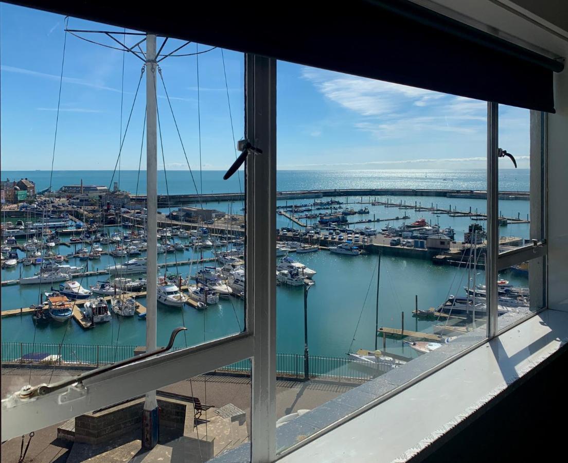 Albert'S Watch Ramsgate Dış mekan fotoğraf