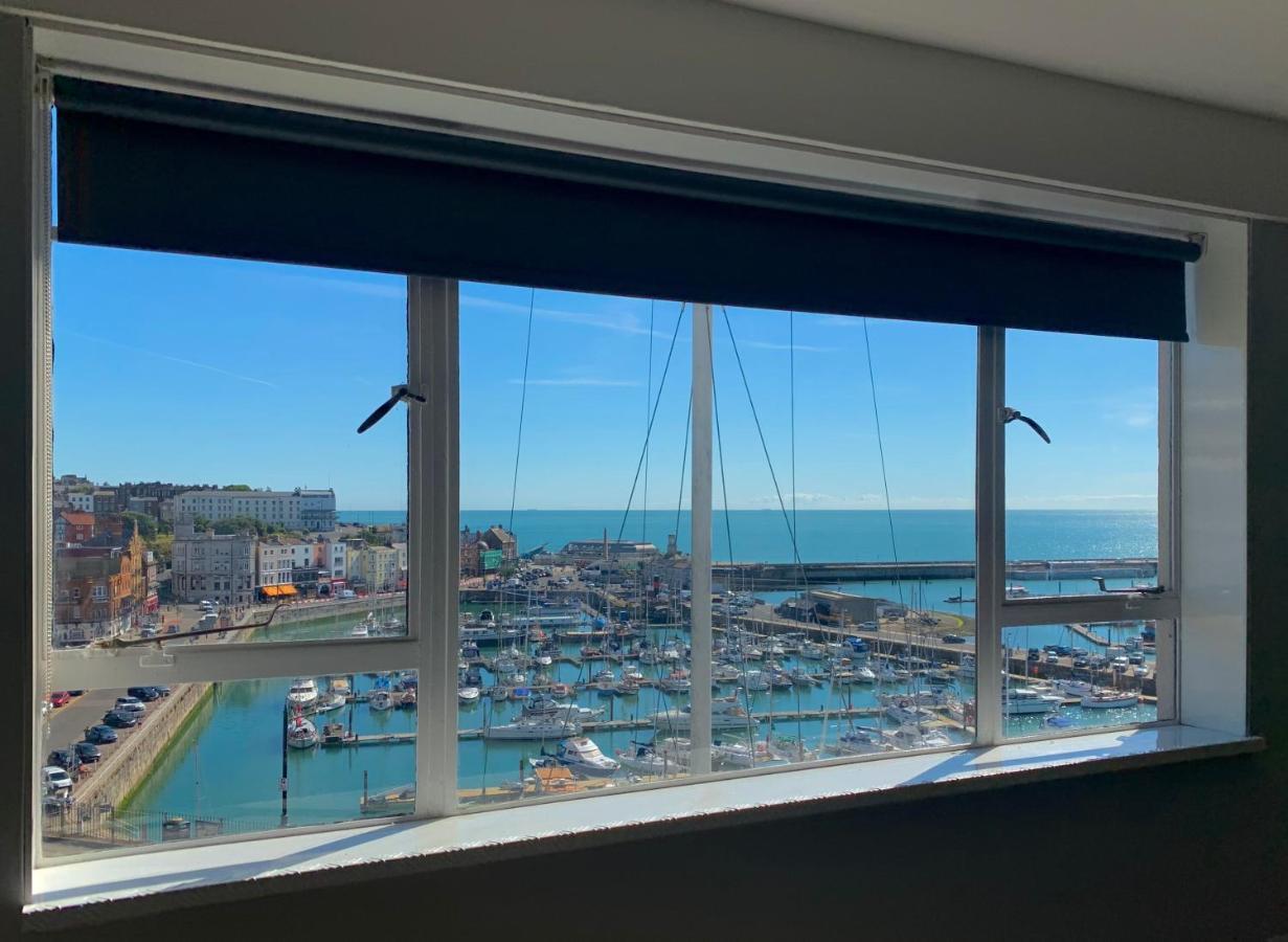 Albert'S Watch Ramsgate Dış mekan fotoğraf